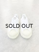 Maison MIHARA YASUHIRO ("BLAKEY" VINTAGE COLOR SOLE CANVAS LOW-TOP SNEAKER) WHITE