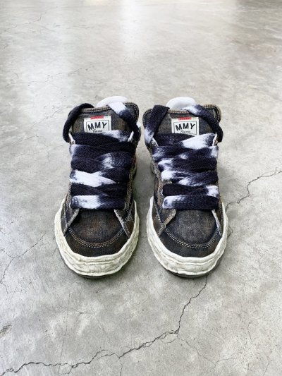 画像1: Maison MIHARA YASUHIRO ("HERBIE" PUF DENIM LOW SNEAKER) BLACK