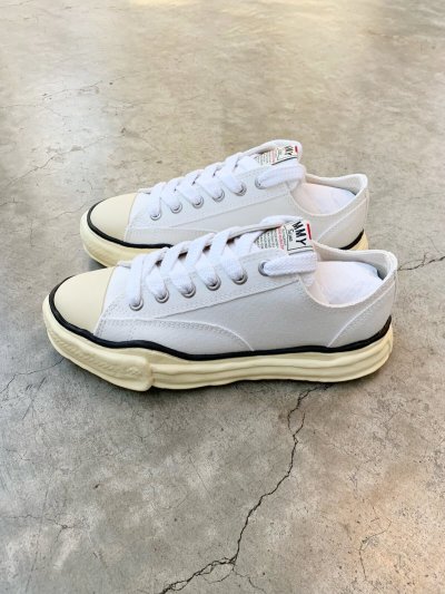 画像2: Maison MIHARA YASUHIRO ("PETERSON" VINTAGE COLOR SOLE CANVAS LOW-TOP SNEAKER) WHITE